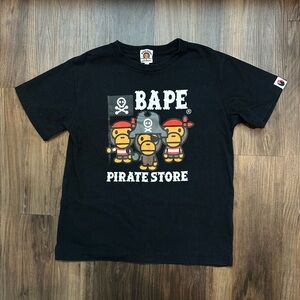 BAPE Kids Pirate Store T-Shirt. Size: Kids 7T–9T